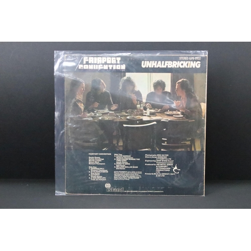 486 - Vinyl - 3 original UK pressing albums by Fairport Convention to include:  Unhalfbricking (Island - I... 