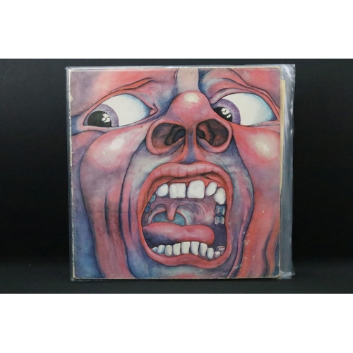 488 - Vinyl - 5 UK pressing albums on the pink rim Island label to include: King Crimson – In The Court Of... 