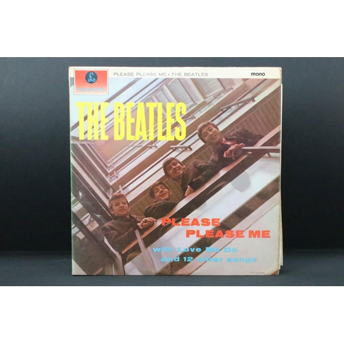 521 - Vinyl - 10 The Beatles LPs to include Please Please Me (yellow Parlophone), Sgt Pepper (red flame in... 