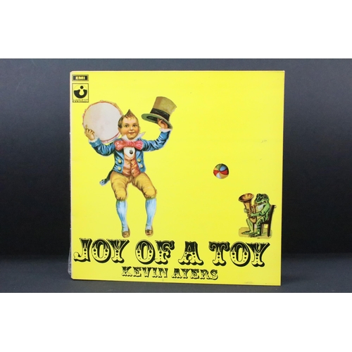 523 - Vinyl - 5 Kevin Ayers LPs to include Joy Of A Toy, Whatevershebringswesing (textured sleeve), Shooti... 