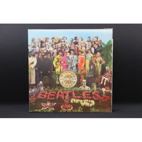 534 - Vinyl - 6 The Beatles LPs to include Sgt Pepper, Magical Mystery Tour (sealed), Help! (sealed), Rubb... 