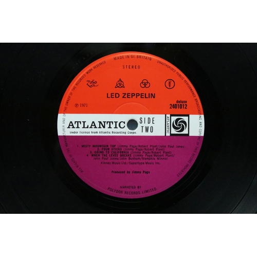 51 - Vinyl - 2 Led Zeppelin LPs to include II (Atlantic 588198, plum labels, Killing Floor credit, A5/B4 ... 