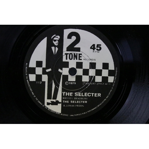 1039 - Vinyl - The Specials (The Special A.K.A.) Vs. The Selecter – Gangsters / The Selecter, 7” single on ... 