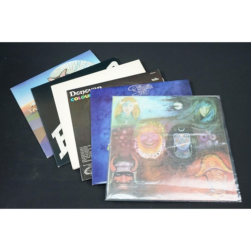 554 - Vinyl - Approx 65 Rock & Pop LPs to include King Crimson (In The Wake Of Poseidon ILPS 9127, pink 'i... 