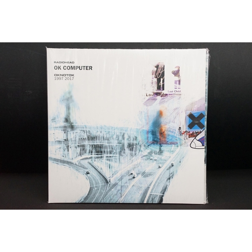 415 - Vinyl - 2 albums by Radiohead to include: In Rainbows (XL Recordings – XLLP 324, original UK / EU 20... 