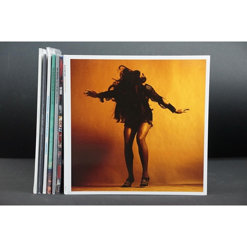 416 - Vinyl / Autographs - 7 Indie / Alternative limited edition albums to include: The Last Shadow Puppet... 