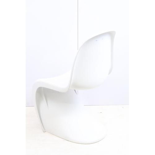 635 - Pair of Vitra Verner style white canteen chairs, H 86cm