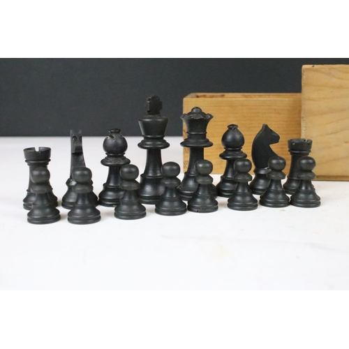 180 - French Lardy International ‘ pieces en buis ‘ wooden chess set in wooden chess box with sliding lid