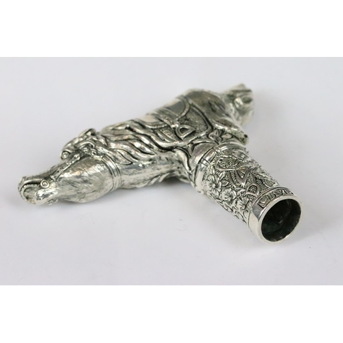 214 - Interesting walking cane handle in the form of a horse and dog