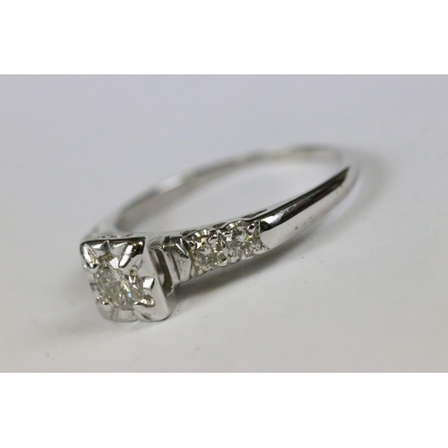 236 - 18ct white gold and diamond ring, 3/4 of a carat approx