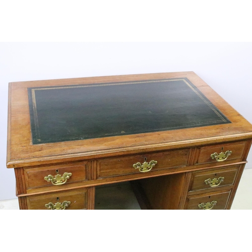 607 - Late 19th / early 20th century mahogany lady's kneehole desk with green leather inset inset top embo... 