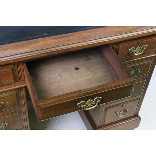 607 - Late 19th / early 20th century mahogany lady's kneehole desk with green leather inset inset top embo... 