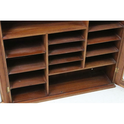 613 - Mahogany multiple compartment glazed front display cabinet, lockable with key, H 115cm, W 65cm, D 15... 