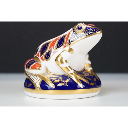 17 - Trio of Royal Crown Derby frogs to include a pair of Imari pattern examples, one with gold stopper a... 