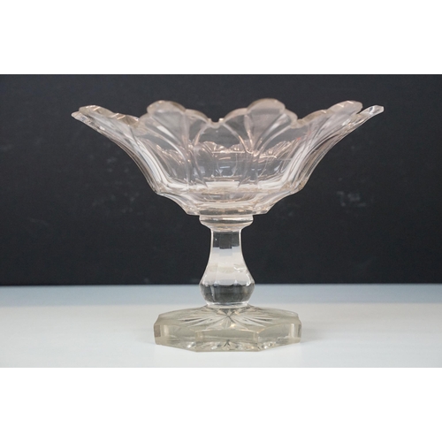 33 - Early 20th century pair of clear glass footed bowl pedestal dishes with hand etched crosshatch detai... 