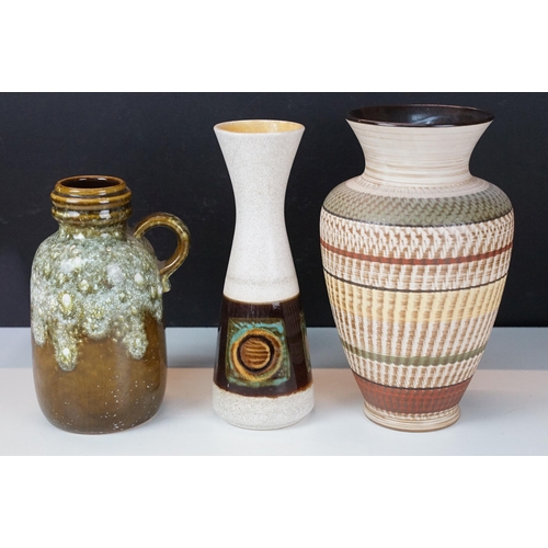 44 - Collection of eighteen studio pottery pieces in varying forms, sizes and finishes