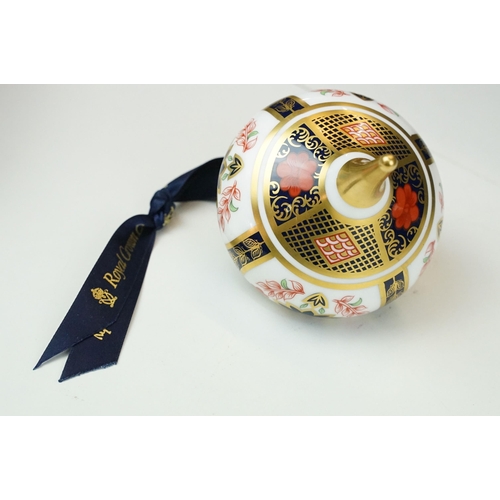 58 - Selection of Christmas ceramics to include Royal Crown Derby Imari 2010 bauble ornament, Villeroy & ... 