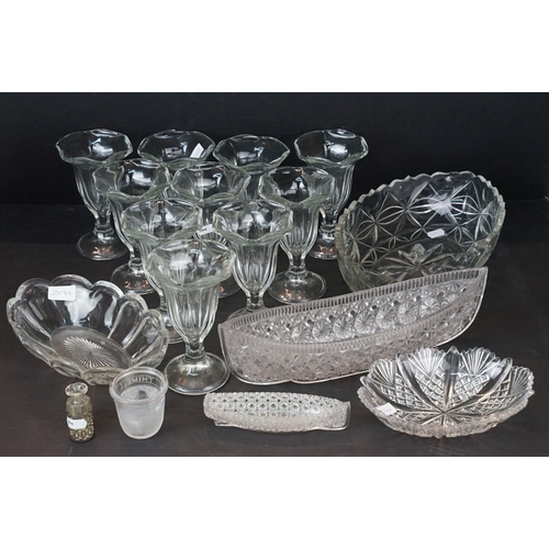 109 - 20th century selection of pressed glass to include ten sundae glasses, darling boat examples, thimbl... 