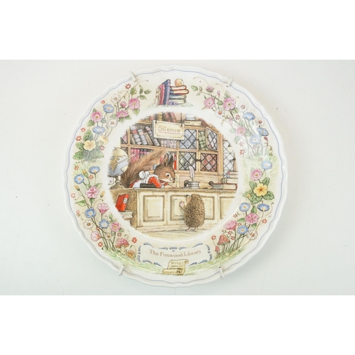 85 - Selection of Wedgwood Foxwood Tales plates to include The Foxwood Library, Mrs Rabbit's Kitchen, Mr ... 