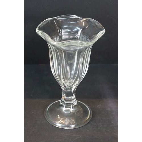 109 - 20th century selection of pressed glass to include ten sundae glasses, darling boat examples, thimbl... 