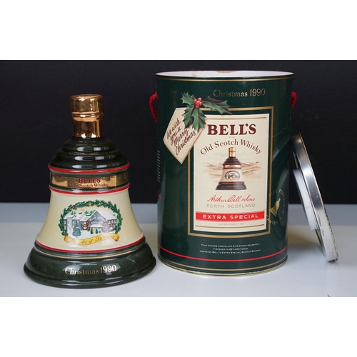 408 - Alcohol - four bottles of Bell's Old Scotch Whisky, Christmas 1988, 1989, 1990 & 1991, all boxed tog... 