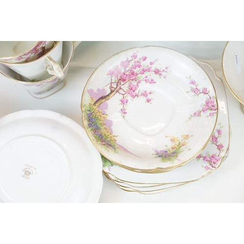 126 - Mixed selection of ceramics to include Eternal Beau tea pot, four serving dishes and three bowls, St... 