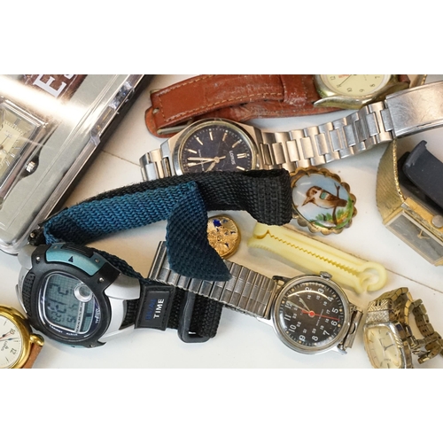 271 - A collection of ladies and Gents vintage and contemporary wristwatches to include Seiko, Rotary, Mon... 