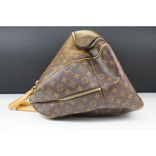 277 - Louis Vuitton Evasion monogram sports bag travel luggage, brass LV hardware, zip top, internal canva... 