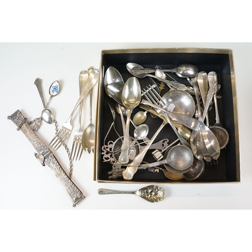 317 - A collection of mixed silver plated cutlery to include World war One war department examples togethe... 