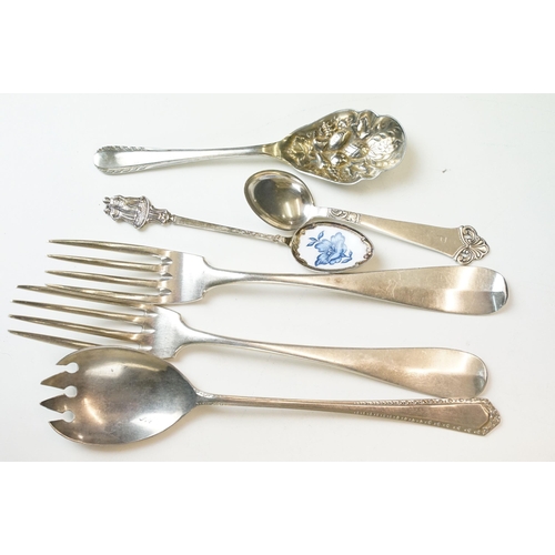 317 - A collection of mixed silver plated cutlery to include World war One war department examples togethe... 