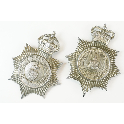 319 - A collection of police constabulary helmet badges to include Southport, Cornwall and Lancashire exam... 