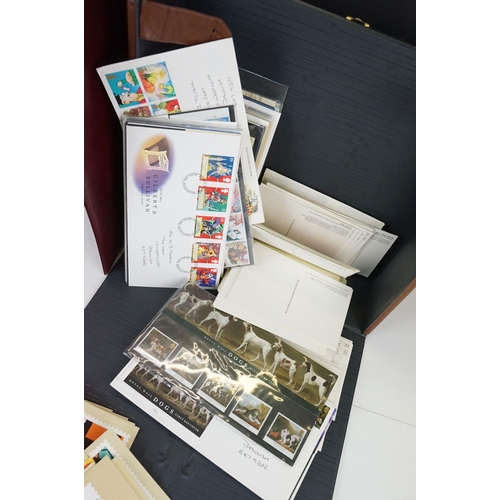 362 - A collection of British first day covers, presentation packs and PHQ cards.