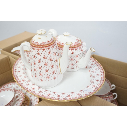 113 - Large Spode 'Fleur de Lys Red' dinner service set to include three large serving plates, soup tureen... 