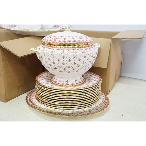 113 - Large Spode 'Fleur de Lys Red' dinner service set to include three large serving plates, soup tureen... 