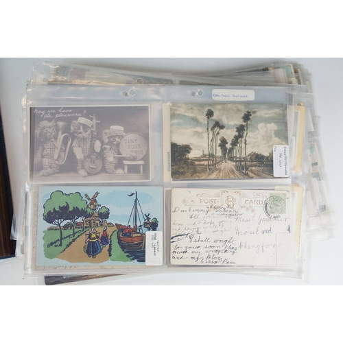 340 - A large collection of early to mid 20th century postcards to include topographical, transportation, ... 