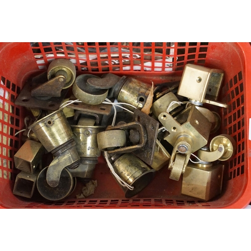 450 - Assortment of 20th century hardware items to include castors in varying sizes and styles, large coll... 