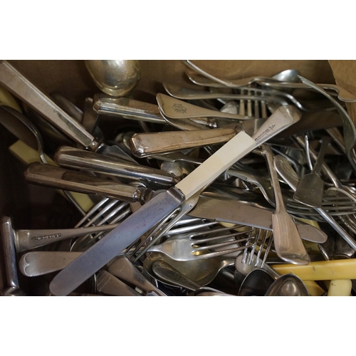 453 - Large collection of silver plated flatware cutlery (1 box)