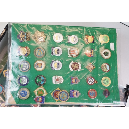 353 - A large and extensive collection of bowling badges from Wiltshire, Somerset, Bristol, Bath and surro... 