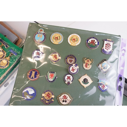 353 - A large and extensive collection of bowling badges from Wiltshire, Somerset, Bristol, Bath and surro... 