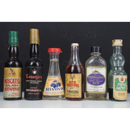 435 - Alcohol - Collection of alcohol miniatures and a Watney's Royal Celebration Ale, 1981 275ml (1 box)