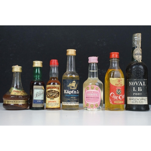 435 - Alcohol - Collection of alcohol miniatures and a Watney's Royal Celebration Ale, 1981 275ml (1 box)