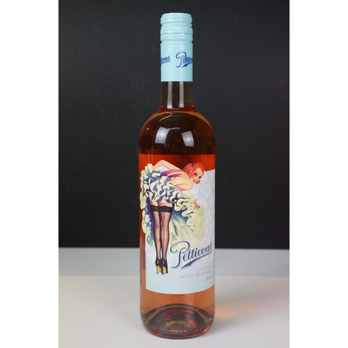 436 - Alcohol - Vina Del Cura Rioja, Petticoat White Zinfandel, Echo Falls Merlot, Minervois 2018, Era Cos... 