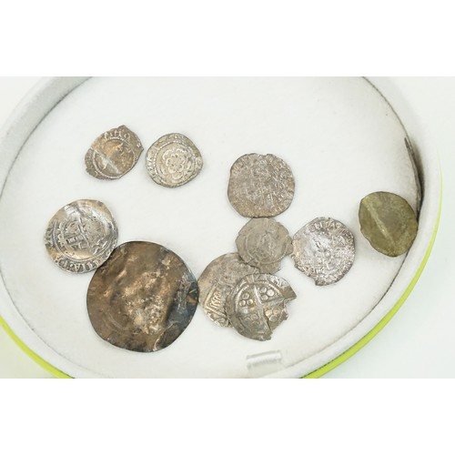 211 - A small box of mixed collectables to include a selection of coins to include pre decimal silver, rom... 