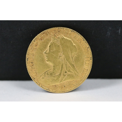 103 - A British Queen Victoria 1897 gold half sovereign coin.