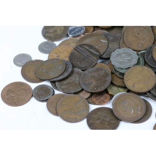 105 - A collection of mainly British pre decimal coins to include King Edward VII, Queen Victoria and pre ... 