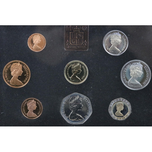 136 - A collection of eight Royal Mint brilliant uncirculated coin year sets to include 1971, 1982, 1989, ... 