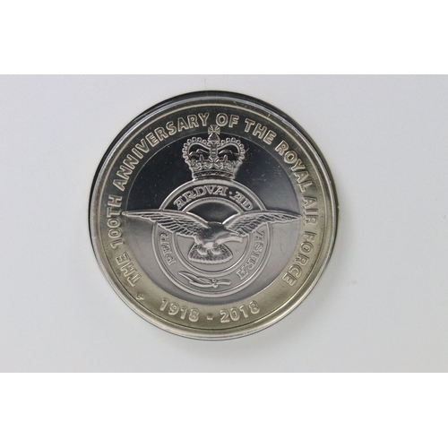 142 - A Royal Mint United Kingdom brilliant uncirculated 2018 annual coin year set together with the 2015 ... 