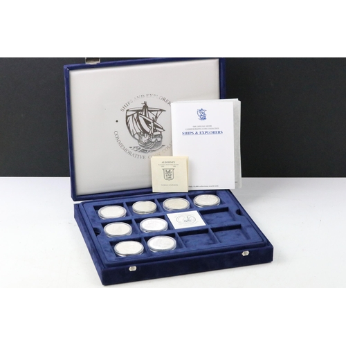 157 - A collection of thirty three silver proof coins to include the 'Ships & Explorers' coins complete wi... 