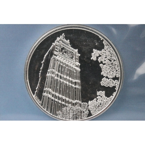 161 - A Royal Mint United Kingdom 2015 fine silver £100 coin within sealed Royal Mint packaging.