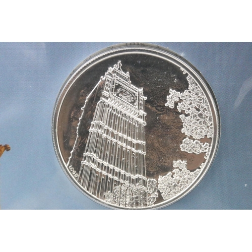 162 - A Royal Mint United Kingdom 2015 fine silver £100 coin within sealed Royal Mint packaging.